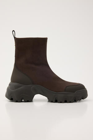 staccato 350IA124-4435（ストレッチトラックライトソールブーツ）