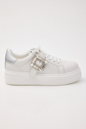 staccato 350JS149-9200（サイドバックルプラットフォームスニーカー）